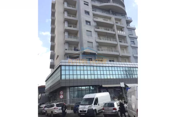 Ambient biznesi ne shitje 1+1 ne Vlore - 120,000 Euro