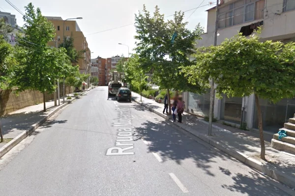 Shtepi ne shitje 1+1 ne Tirane - 100,000 Euro