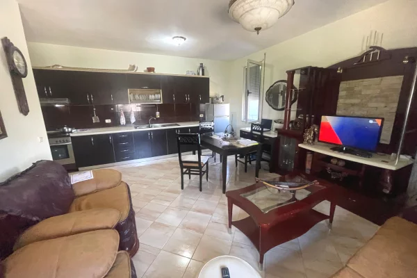 Shtepi ne shitje 2+1 ne Tirane - 157,000 Euro