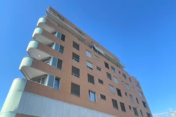 Ambient biznesi me qera 3+1 ne Tirane - 450 Euro