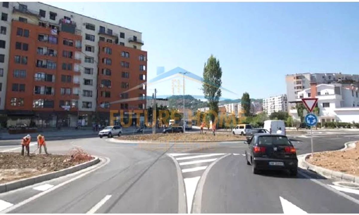 Shtepi ne shitje Apartament ne Tirane, 2+1, Mobilimi E mobiluar, Pagesa 147,000  Euro.