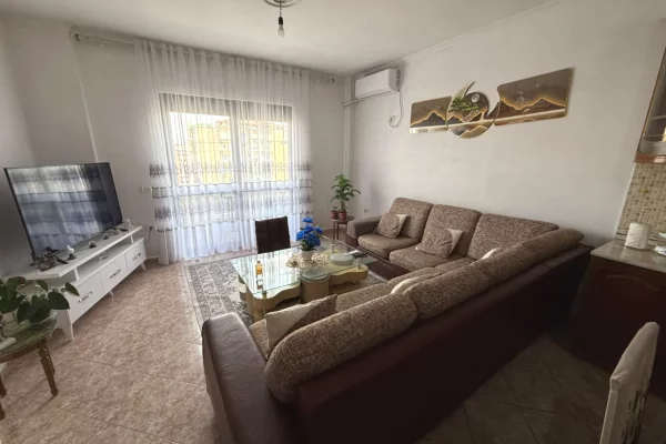 House for Sale Apartment in Tirana, 2+1, Furniture Furnished, Payment 160,000  Euro.
