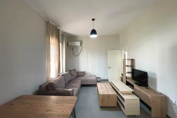 House for Sale Apartment in Tirana, 2+1, Furniture Furnished, Payment 135,000  Euro.