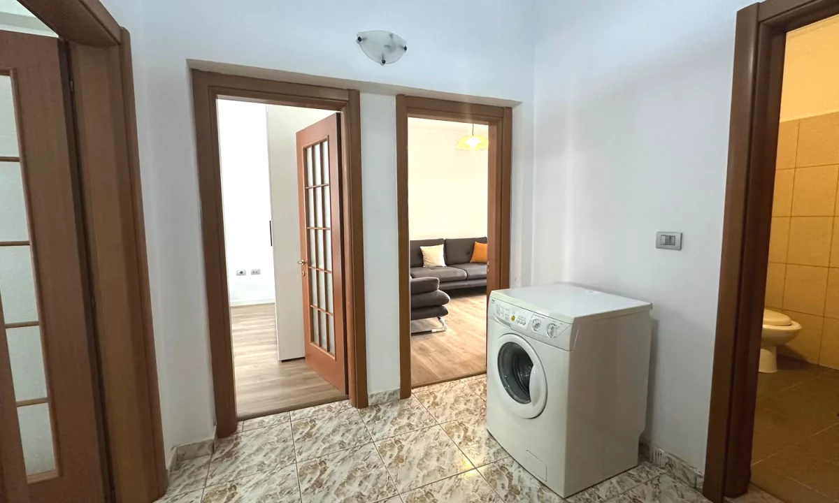 Shtepi ne shitje Apartament ne Tirane, 2+1, Mobilimi E mobiluar, Pagesa 220,000  Euro.