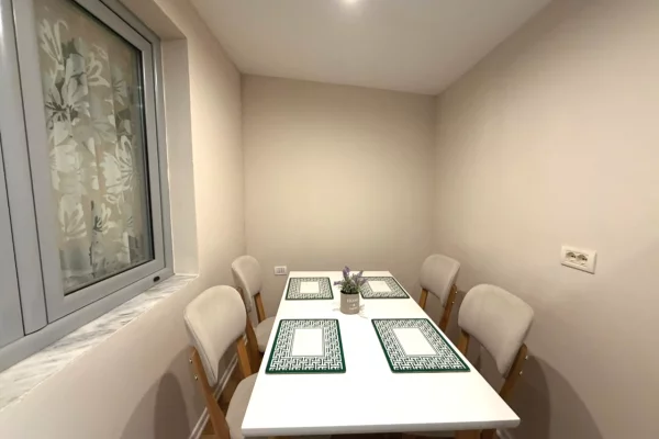 Shtepi ne shitje Apartament ne Tirane, 1+1, Mobilimi E mobiluar, Pagesa 11,700,000  Leke.