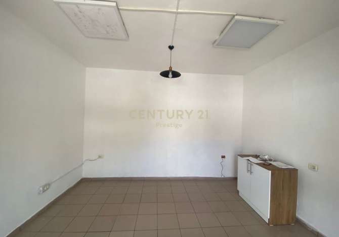 AMBIENT KOMERCIAL ME QIRA, PRANE DREJTORISE SE HIGJENES, TIRANE!