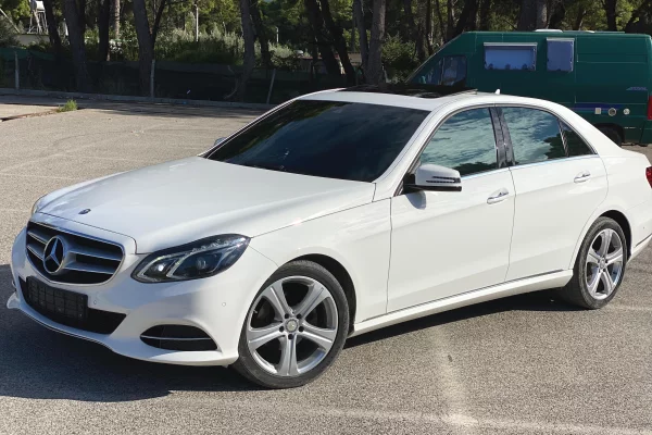 Auto in Vendita a Valona - 10,000 Euro