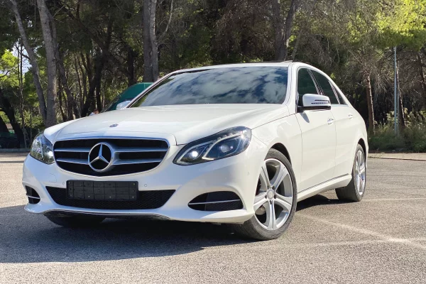 Auto in Vendita a Valona - 10,000 Euro