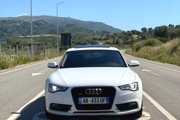 Auto in Vendita a Valona, Audi, 2014 Diesel,Kambio Automatik Pagamento 10,000  Euro.