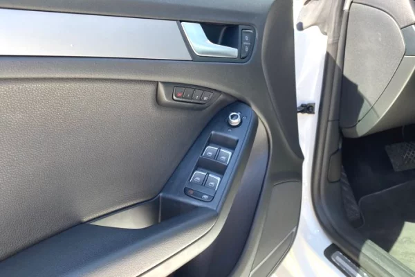 Auto in Vendita a Valona, Audi, 2014 Diesel,Kambio Automatik Pagamento 10,000  Euro.