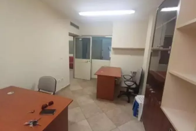 ZYRE ME QIRA ISH EKSPOZITA 600 Euro