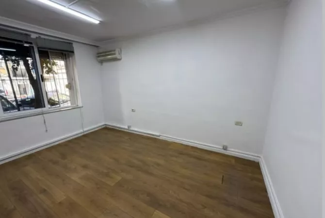 Business Property for Rent 3+1 in Tirana - 400 Euro