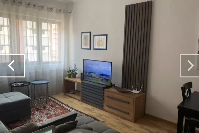 Shtepi me qera Apartament ne Tirane, 2+1, Mobilimi E mobiluar, Pagesa 1,200  Euro.