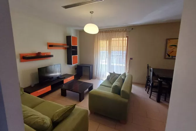 APARTAMENT 2+1+2 ME QIRA ISH EKSPOZITA 650 EURO 