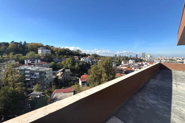 Shtepi ne shitje Apartament ne Tirane, 2+1, Mobilimi Bosh, pa mobiluar, Pagesa 211,800  Euro.