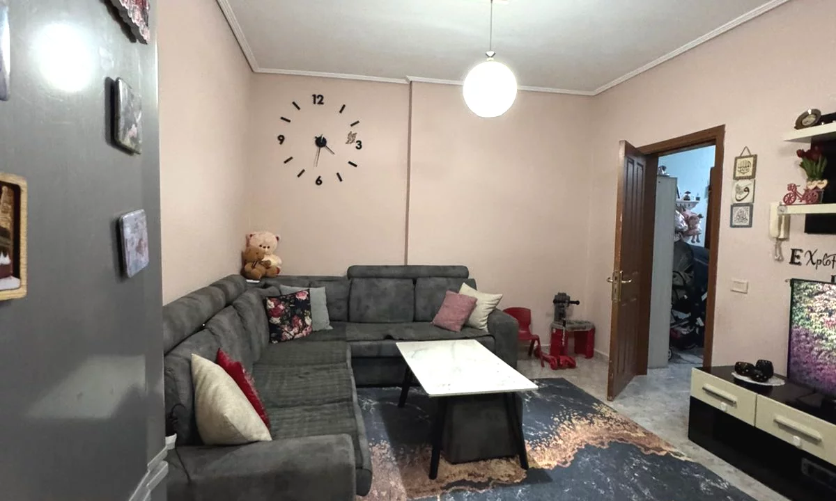 Appartamento in affitto a Tirana 2+1, Arredato