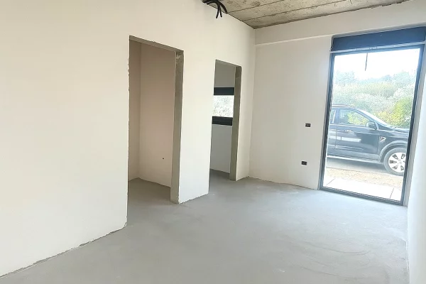 Ambient biznesi me qera 1+1 ne Tirane - 3,000 Euro