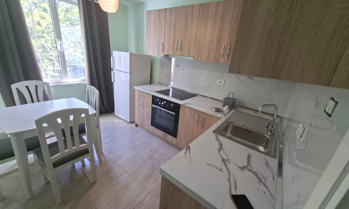 Shtepi me qera Apartament ne Tirane, 2+1, Mobilimi E mobiluar, Pagesa 650  Euro.