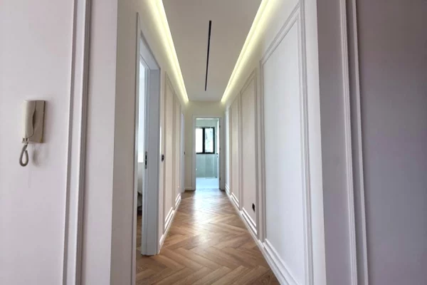 Shtepi ne shitje Apartament ne Tirane, 2+1, Mobilimi E mobiluar, Pagesa 23,900,000  Euro.