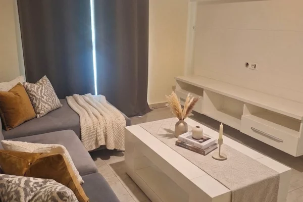 Shtepi me qera 2+1 ne Tirane - 600 Euro