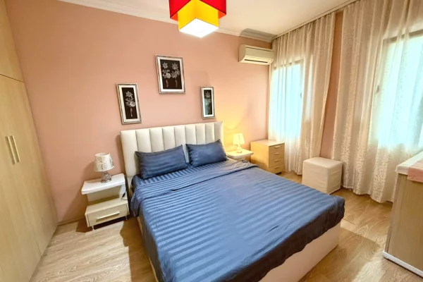 Shtepi me qera Apartament ne Tirane, 1+1, Mobilimi E mobiluar, Pagesa 60,000  Leke.