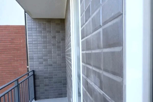 Shtepi ne shitje Duplex(shtepi me 2 kate) ne Tirane, 4+1, Mobilimi Bosh, pa mobiluar, Pagesa 213,000  Euro.