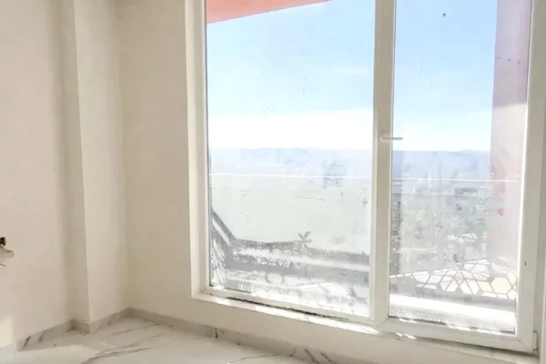 Shtepi ne shitje Duplex(shtepi me 2 kate) ne Tirane, 4+1, Mobilimi Bosh, pa mobiluar, Pagesa 213,000  Euro.
