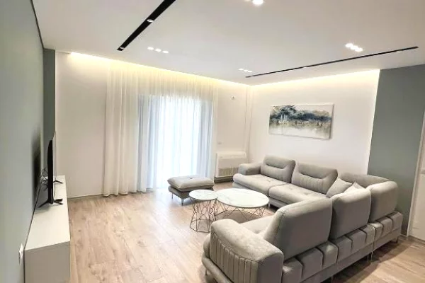 Shtepi ne shitje Apartament ne Sarande, 2+1, Mobilimi E mobiluar, Pagesa 230,000  Euro.