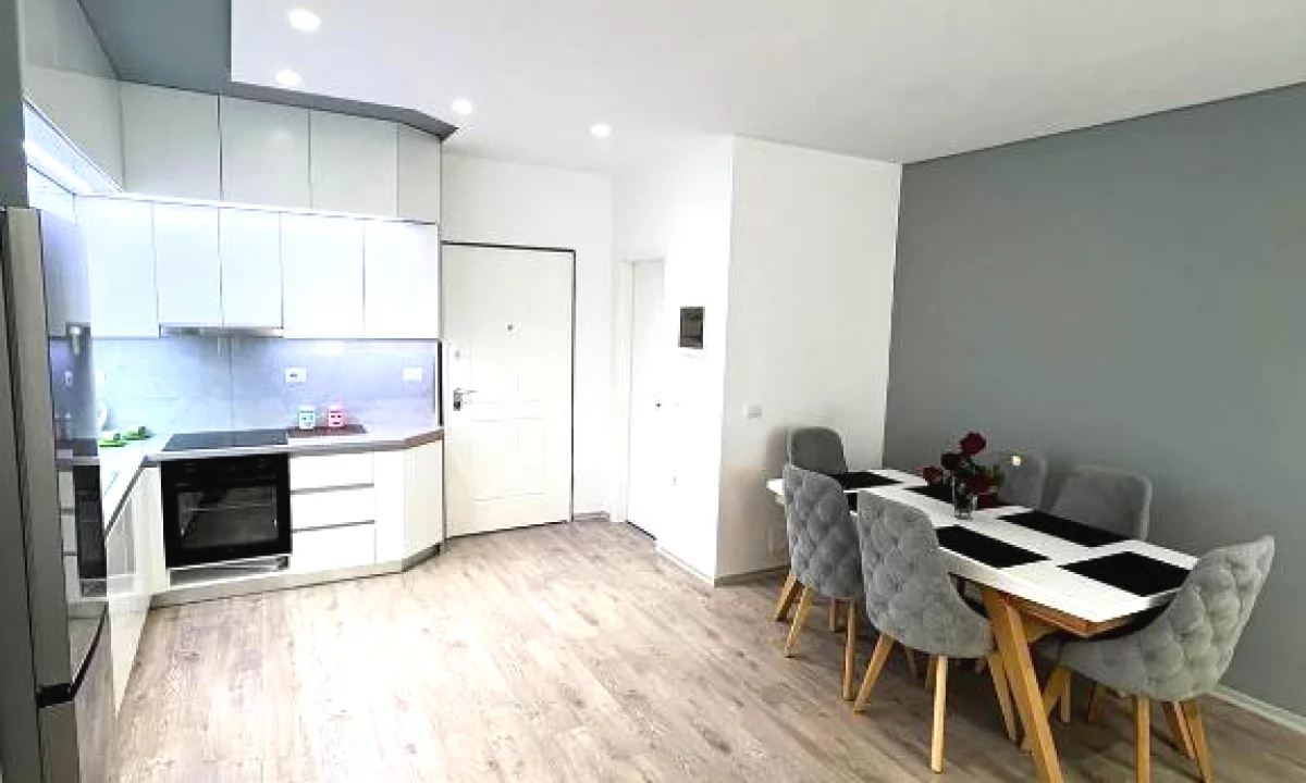 Shtepi ne shitje Apartament ne Sarande, 2+1, Mobilimi E mobiluar, Pagesa 230,000  Euro.