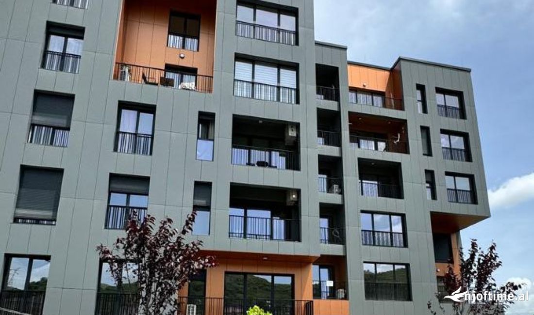 🏡 Shitet Ambjent Biznesi (Dyqan) ne Selite ,Rruga Sabaudin Gabrani