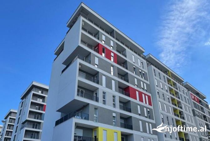 Shiten 2 Dyqane ne Univers City, QTU