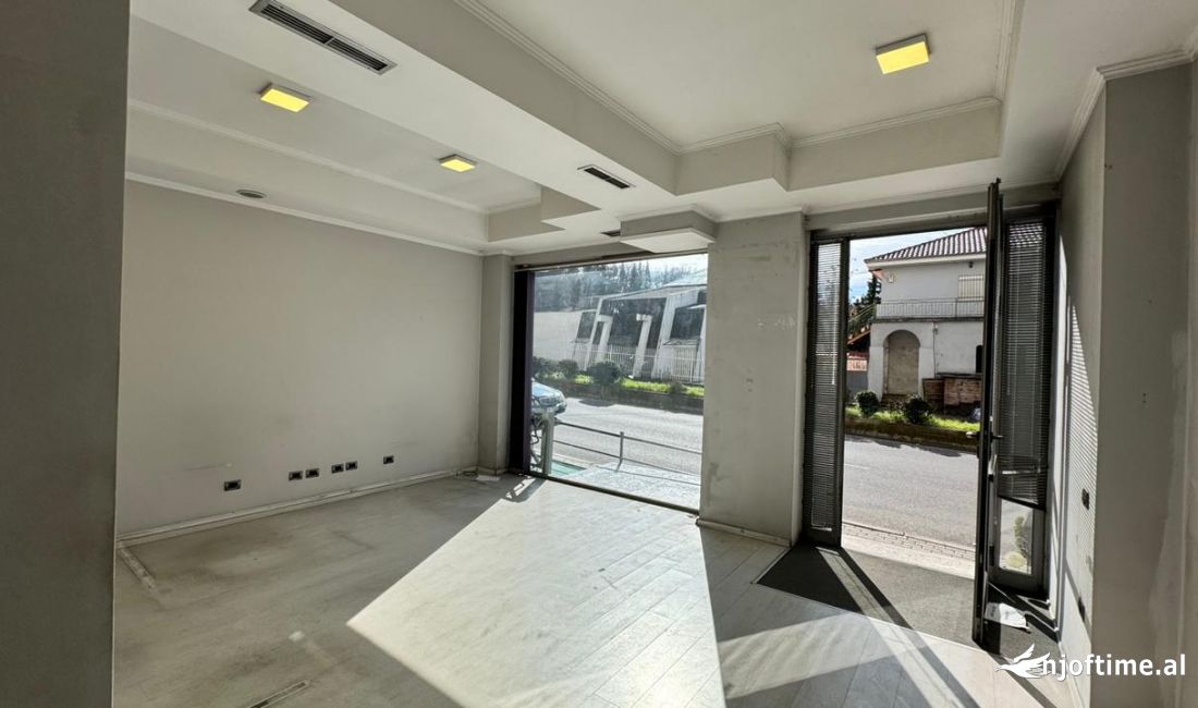 Jepet me Qera Super Ambient Biznesi rreth Rruge te rruga Elbasanit