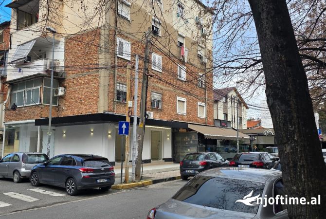 Ambiente Commerciale in Vendita 1+1 a Tirana - 290,000 Euro