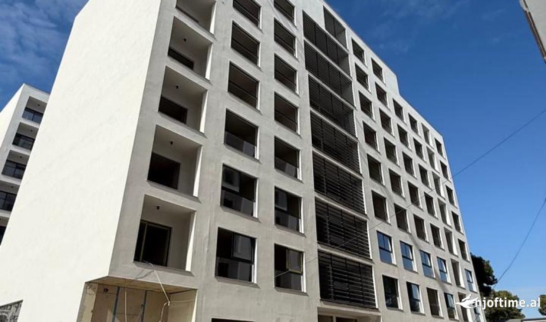 Shtepi ne shitje Apartament ne Durres, 1+1, Mobilimi Bosh, pa mobiluar, Pagesa 77,000  Euro.