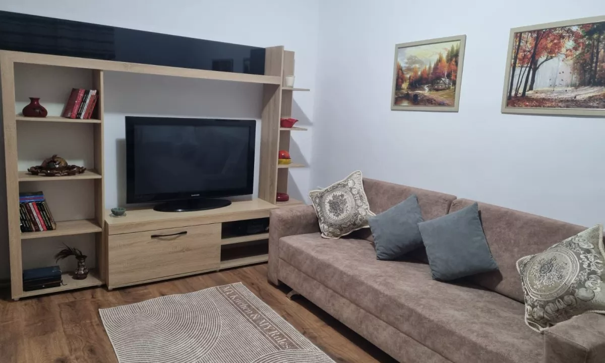 Shtepi me qera Apartament ne Tirane, 2+1, Mobilimi E mobiluar, Pagesa 500  Euro.