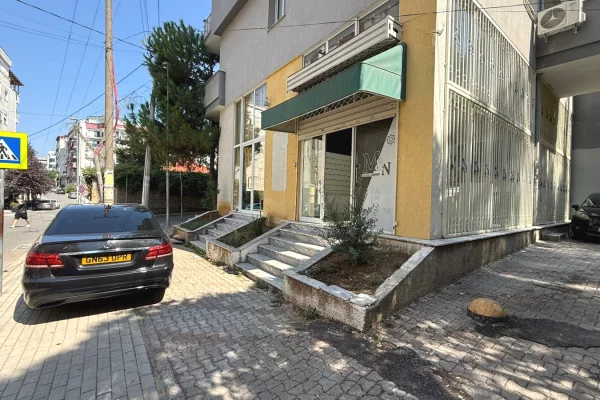 Business Property in Sale 1+1 in Tirana - 105,000 Euro