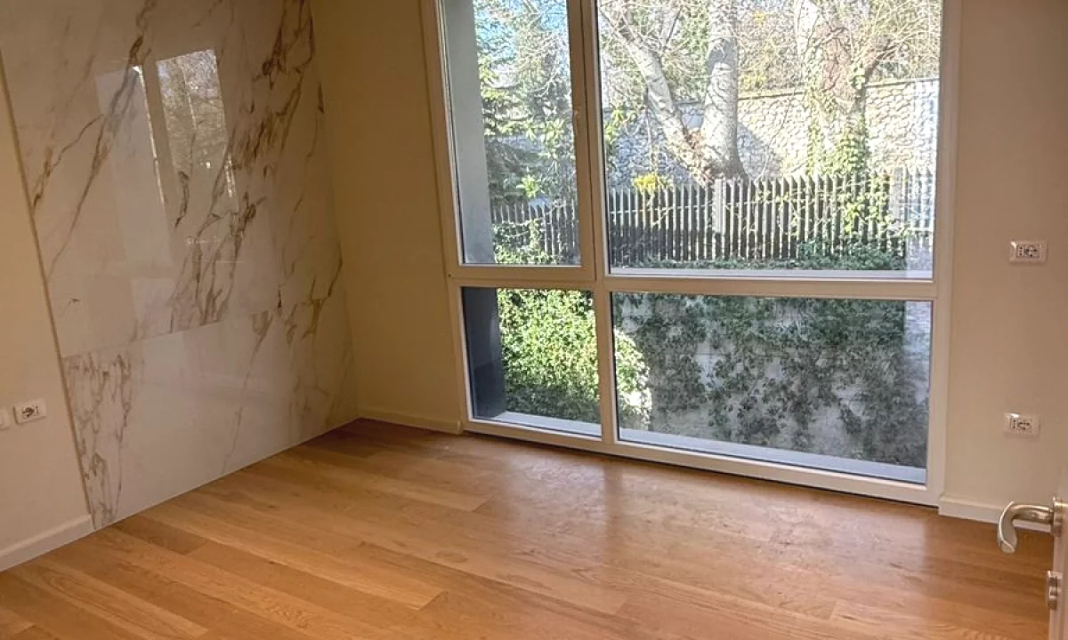 Appartamento in vendita a Tirana 3+1, Arredato