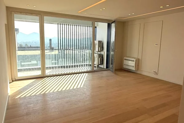 Appartamento in vendita a Tirana 3+1, Arredato