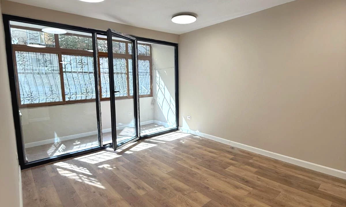 Appartamento in vendita a Tirana 2+1, Vuoto