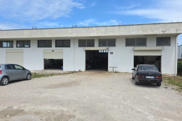 Truall ose Toke ne Kruje - 460,000 Euro