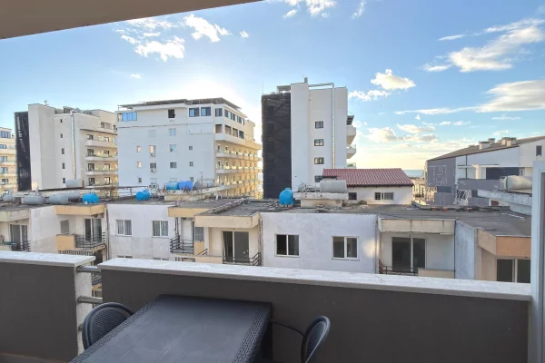 Shtepi ne shitje Apartament ne Kavaje, 3+1, Mobilimi E mobiluar, Pagesa 350,000  Euro.