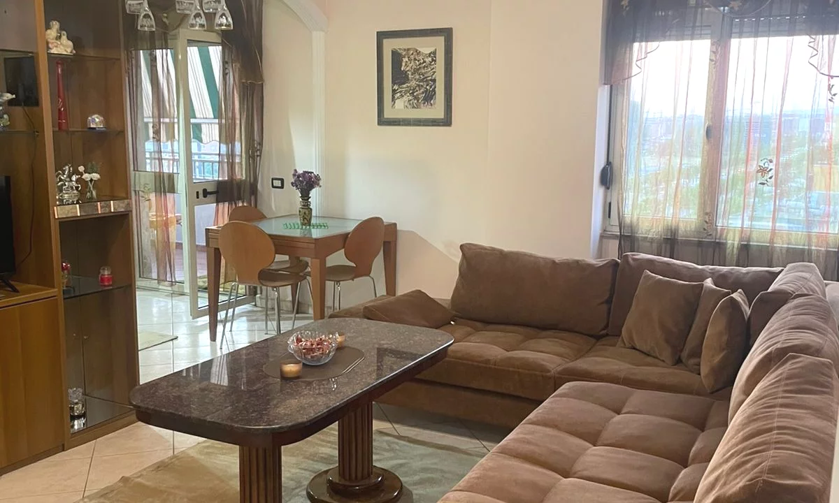 House for Rent Apartment in Tirana, 2+1, Furniture Furnished, Payment 75,000  Leke.