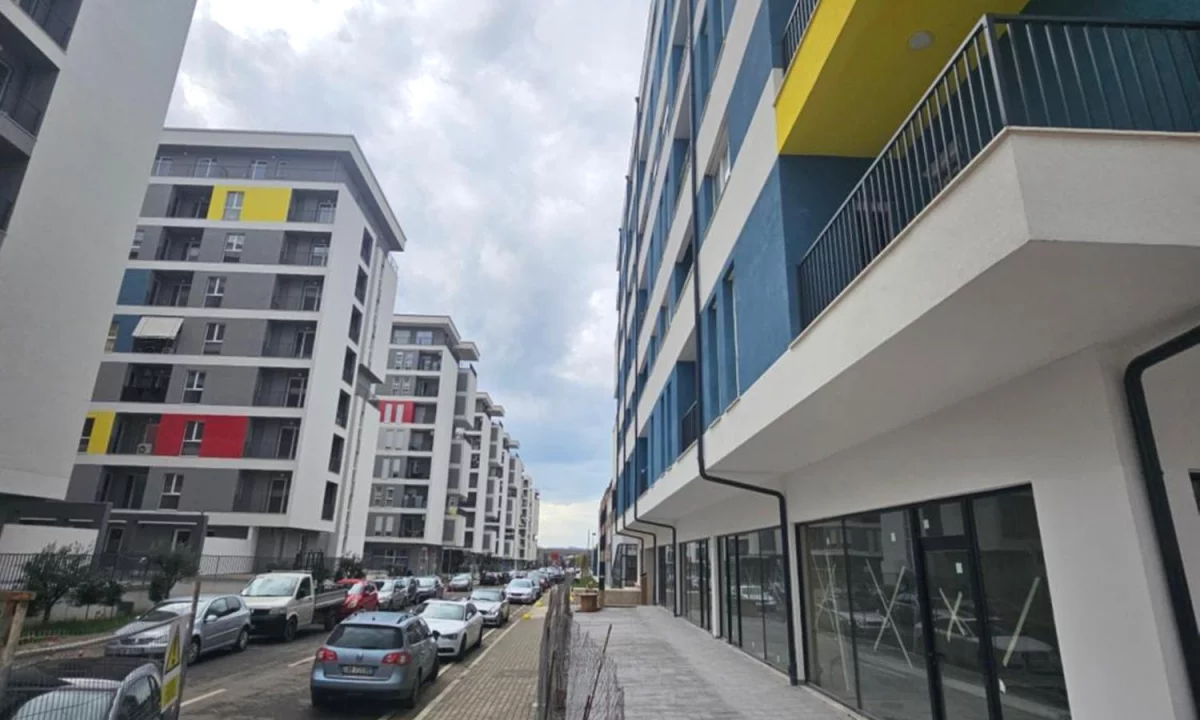 Jepet me qira ambient biznesi tek   Univers CityJepet me qira ambient biznesi tek   Univers City