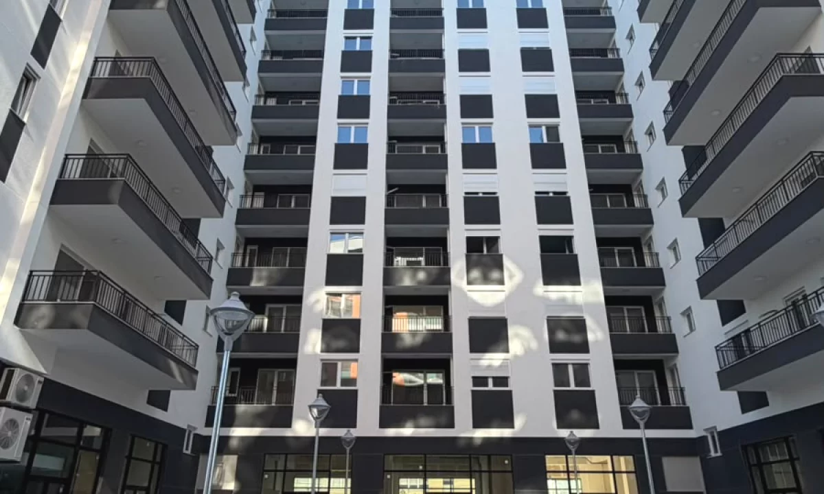 House for Sale Apartment in Tirana, Garsoniere, Furniture Emty, Payment 58,000  Euro.
