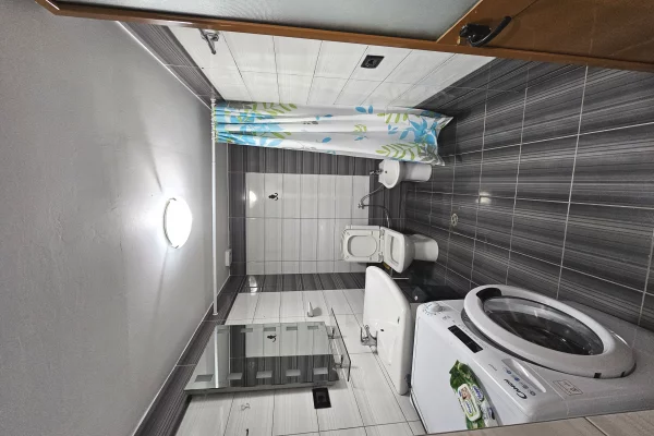 Shtepi me qera Apartament ne Tirane, 2+1, Mobilimi E mobiluar, Pagesa 45,000  Leke.