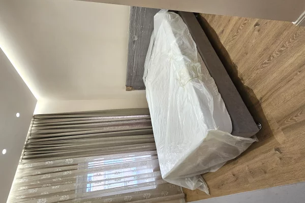 Shtepi me qera Apartament ne Tirane, 1+1, Mobilimi E mobiluar, Pagesa 50,000  Leke.