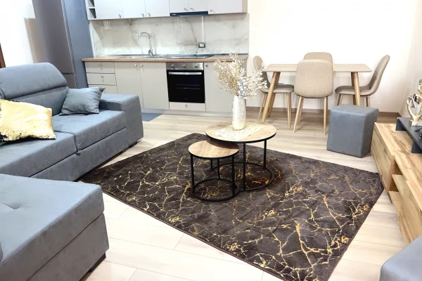 Shtepi me qera Apartament ne Tirane, 1+1, Mobilimi E mobiluar, Pagesa 60,000  Leke.