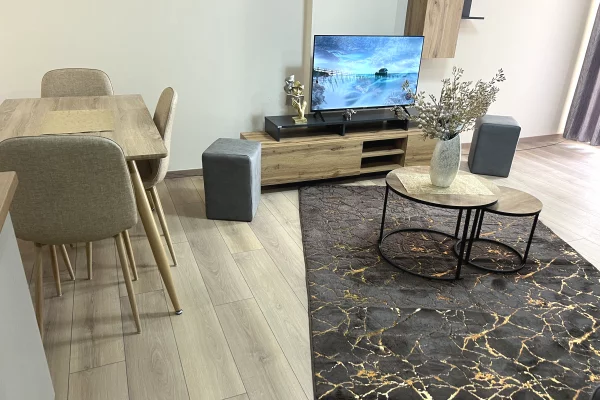 Shtepi me qera Apartament ne Tirane, 1+1, Mobilimi E mobiluar, Pagesa 60,000  Leke.