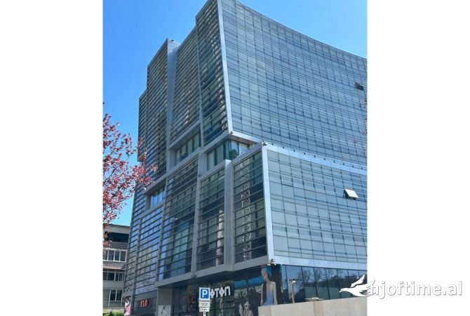 SHESIM AMBIENT ZYRE NE QENDER.