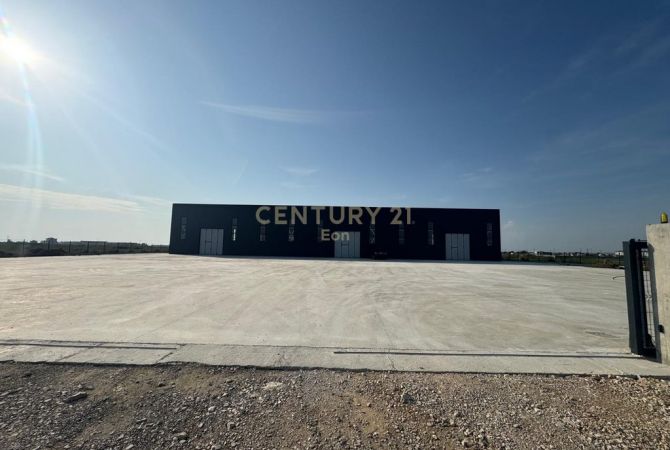 Ambient biznesi me qera 4+1 ne Durres - 10,000 Euro